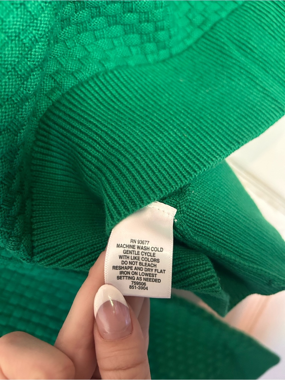 Liz Claiborne Emerald Green V-Neck Button Front Cardigan - Picture 7 of 7